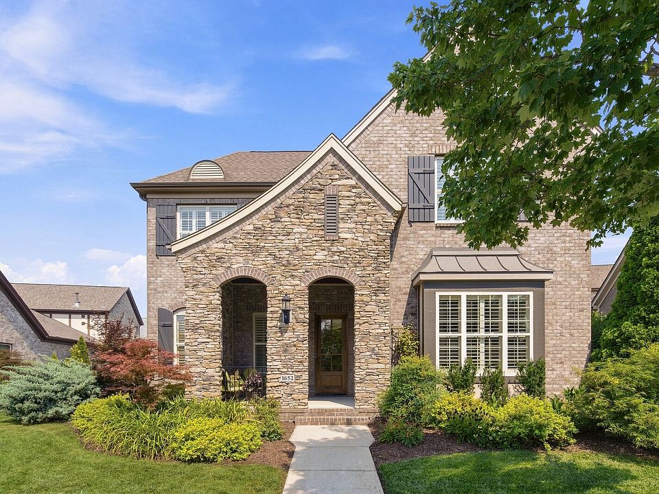 1st image of 1652 Noah Ln