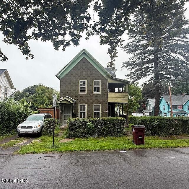 1st image of 58 3rd Street