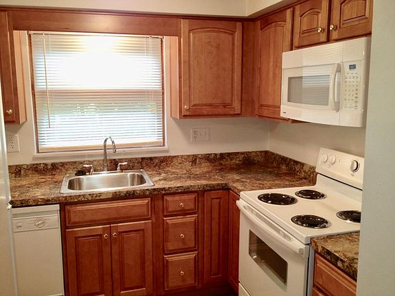 5th image of 519 Stone Villa Ct APT 5C