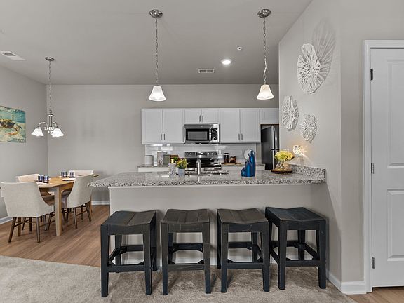 3rd image of 4605 Sidbury Crossing Dr #4660-202