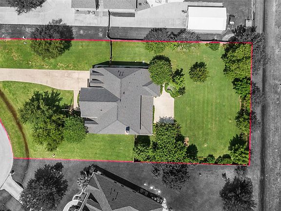 2nd image of 14903 High Meadow Ln