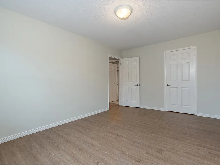 550 Notre Dame Ave W #C202 — Photo 15