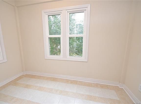 4th image of 108 W 4th Ave