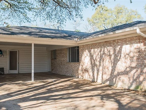 4th image of 1504 Laura Ln