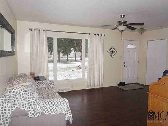 4th image of 8708 Driftwood Dr