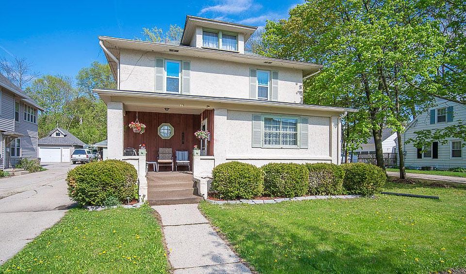 1st image of 141 Garfield Ave