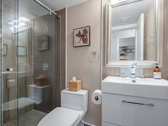 3rd image of 660 Winnetka Mews APT 316