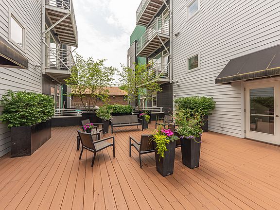 4th image of 121 W Kingsley St Unit 1-201