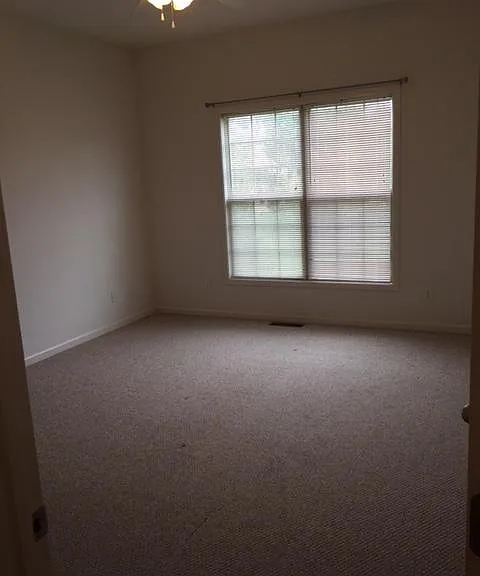 512 Lanarkshire Pl — Photo 13