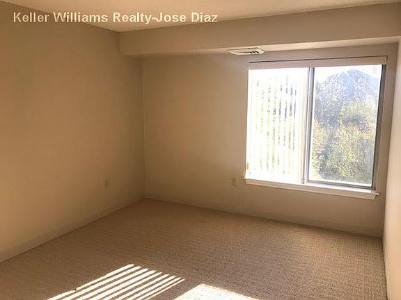 4th image of 1800 Douglas Ave APT 228