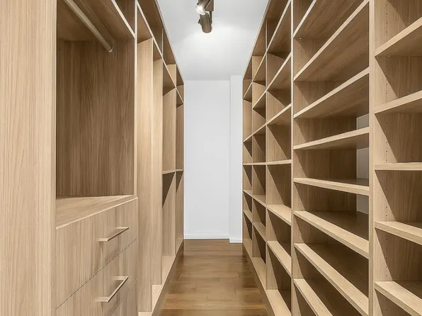 330 East 38th Street 46D image 7 of 8