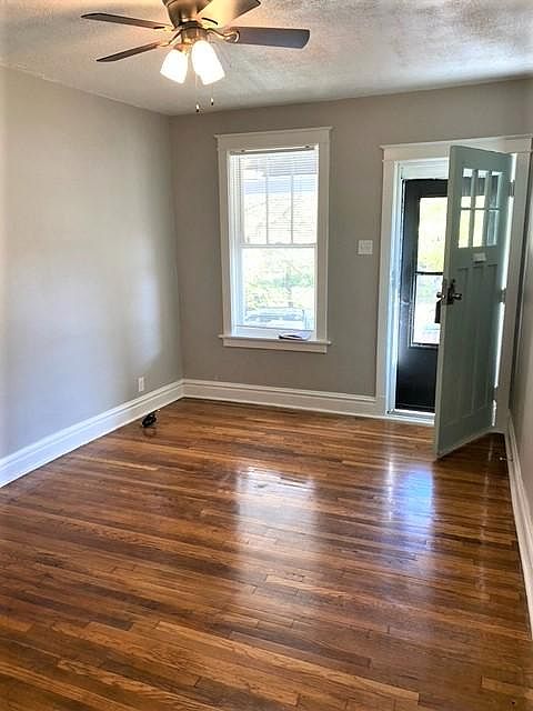 Living Room - Front Entry