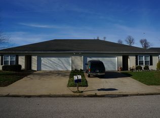 6899 Boston Dr, Newburgh, IN 47630