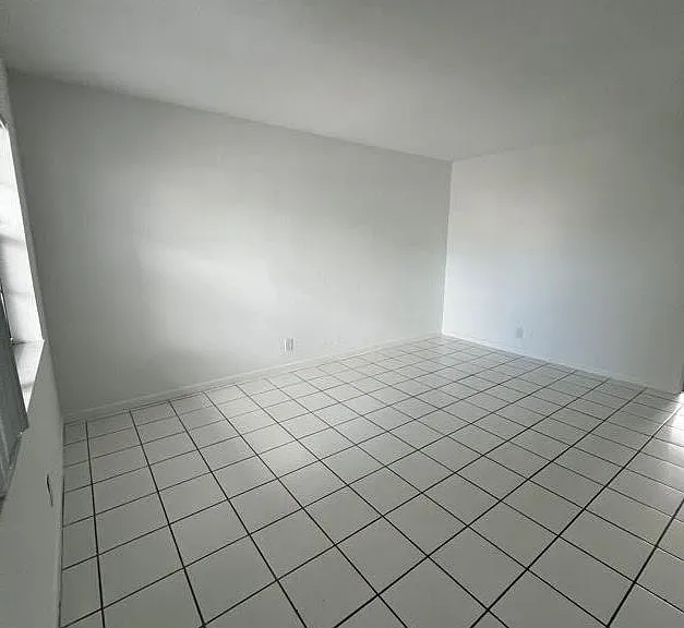 371 Sunshine Dr #H2 — Photo 35