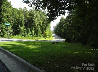 1335 Prince William Dr NE #10, Lenoir, NC 28645