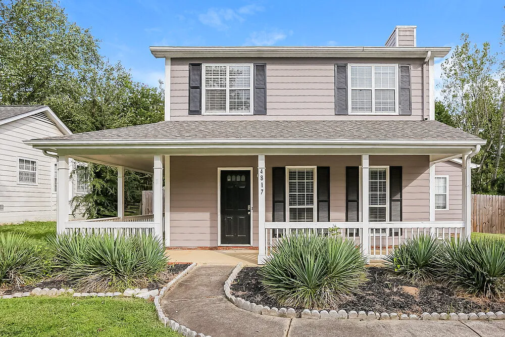 3 bed, 2.5 bath, 1727 sqft, $2,630 — Photo 1