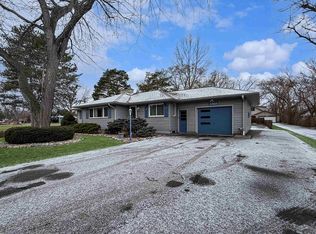 3561 Kawkawlin River Dr, Bay City, MI 48706