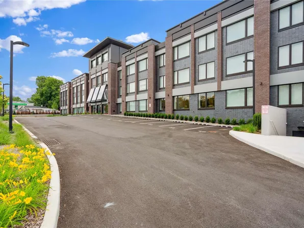 218 Middle Neck Road #202, Great Neck, NY 11021