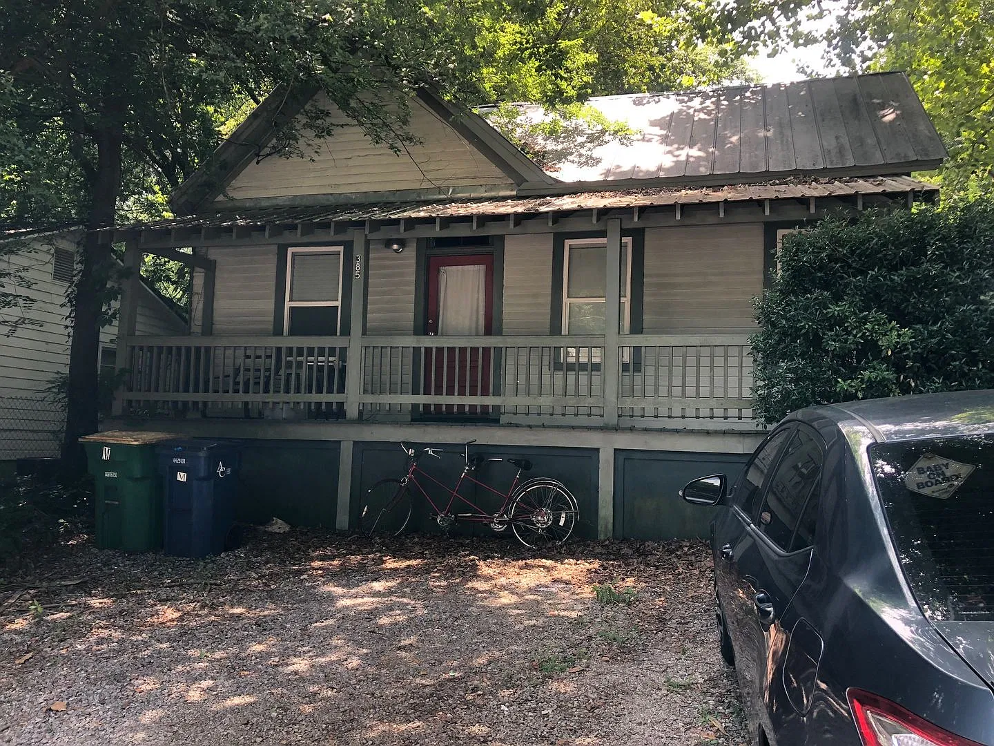 2 bedroom house for rent- Less than 5 min to downtown Athens! — Photo 1