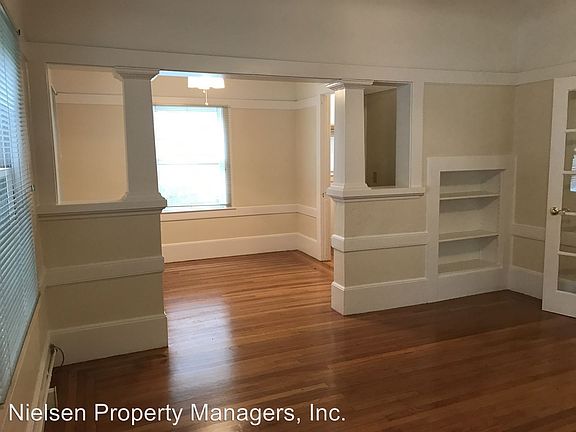4th image of 2626 I St APT A