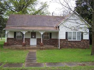 512 E Pine St, Cherokee, KS 66724