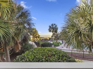 3 Seagrove Ln APT A, Isle Of Palms, SC 29451