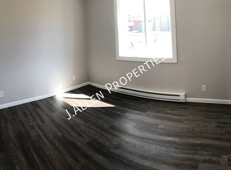 1901 Parker Cir #A — Photo 4