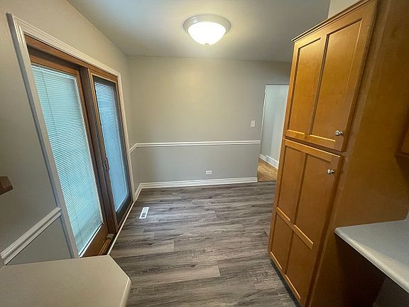 3rd image of 4875 Burgis Ave SE
