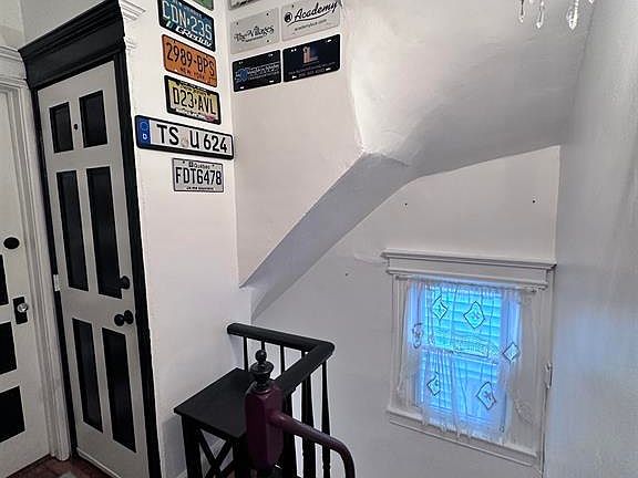 4th image of 117 Duncan Ave Floor 2