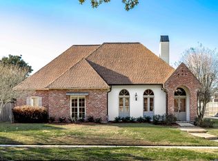 215 Woodgate Blvd, Baton Rouge, LA 70808