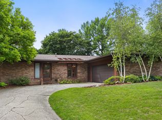 6 Magnolia Ct, Savoy, IL 61874
