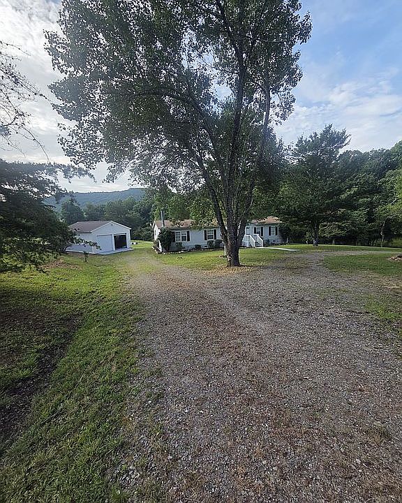 1st image of 137 Debbie Ln