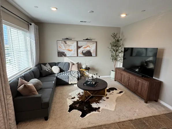 7439 Fig Grove Ln, Riverside, CA 92507