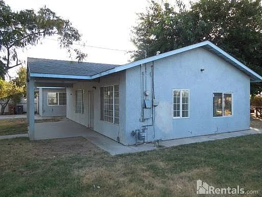 2399 Villa Dr photo 1