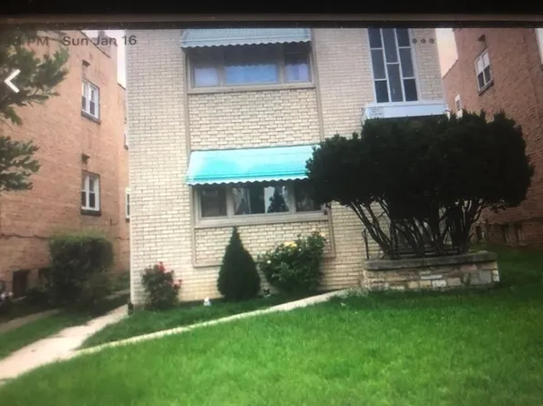 9010 Bronx Ave, Skokie, IL 60077