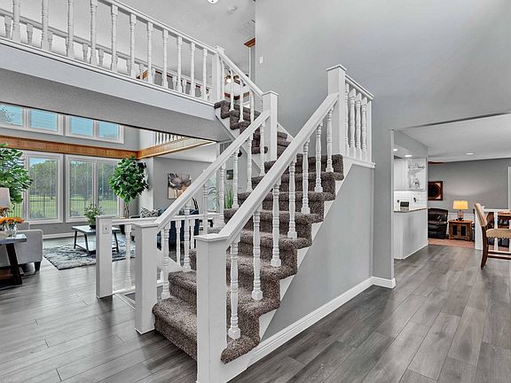 5th image of 2431 N Hathway Cir