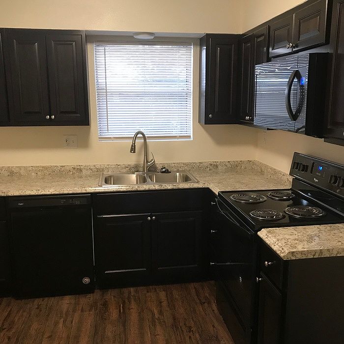 1st image of 1760 Farleigh Ct