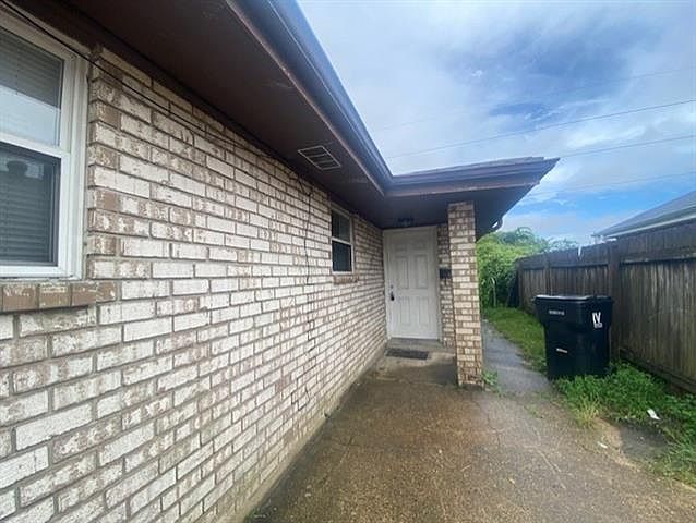1st image of 3510 Pakenham Dr