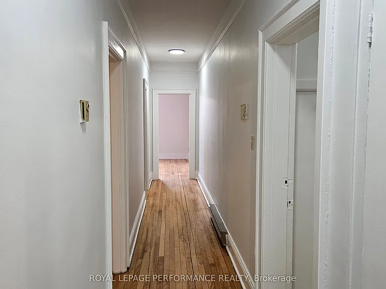 224 A Pitt St #7 — Photo 5