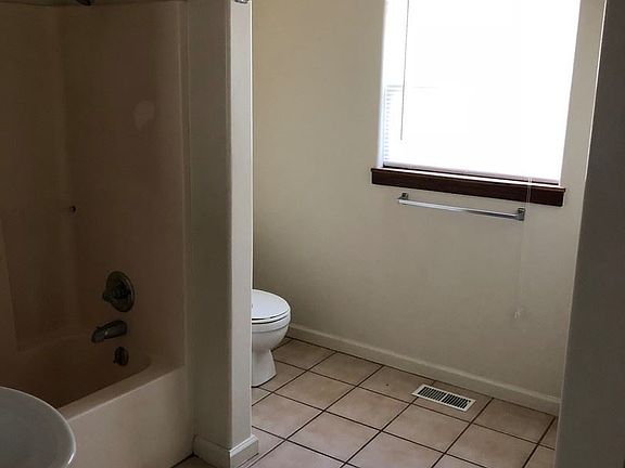 5th image of 316 N Sprigg St APT 1