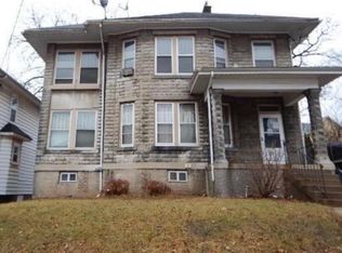 831 Alta Vista St, Dubuque, IA 52001