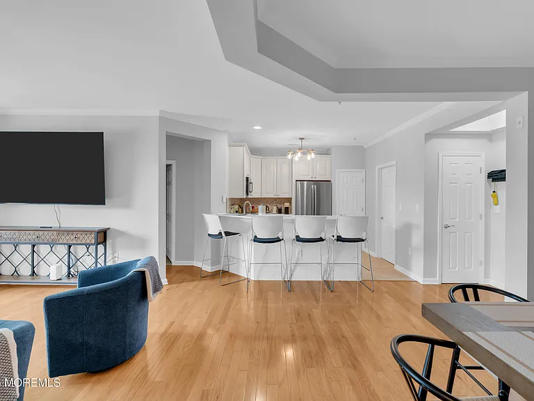 22 Cooper Ave #113 — Photo 16
