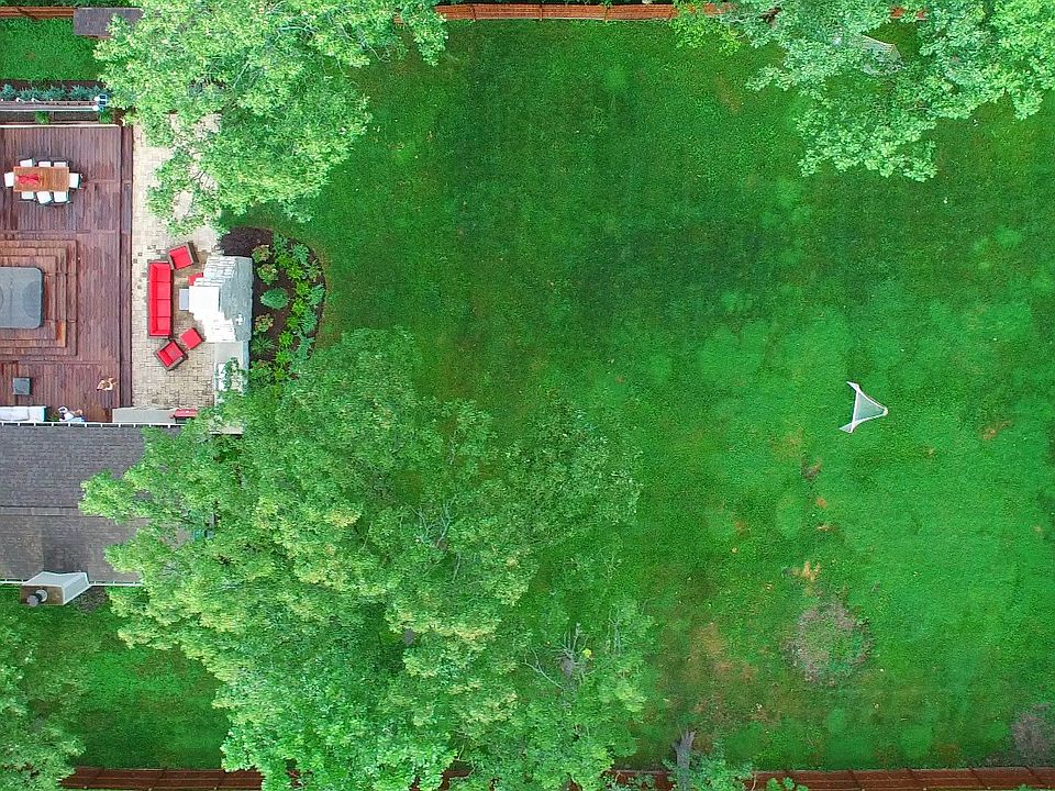 2nd image of 4565 Forest View Dr