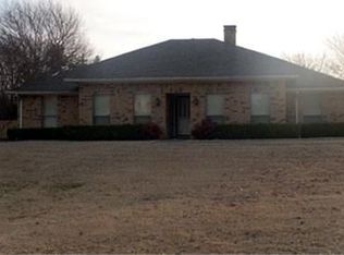 314 Creekwood Dr, Lancaster, TX 75146