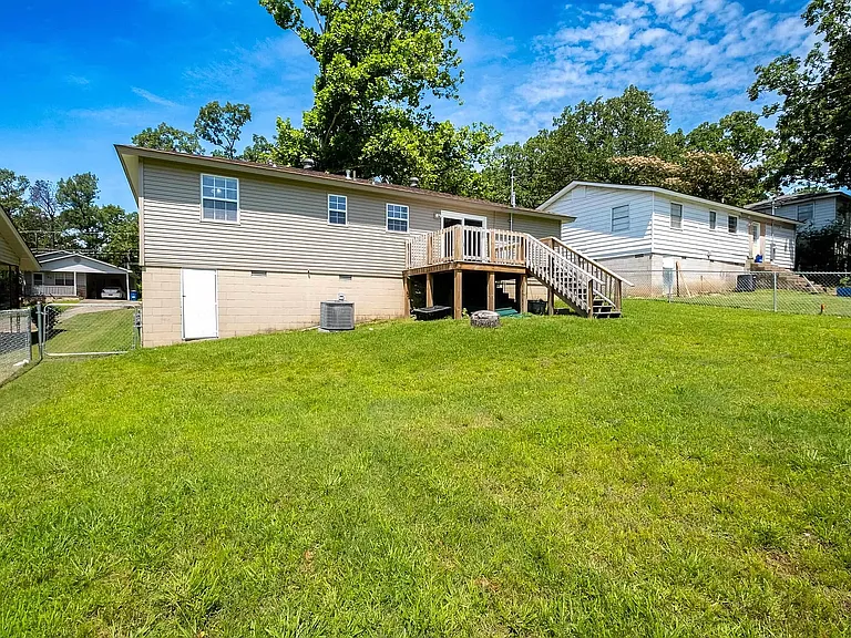 41 Oakview Dr — Photo 35
