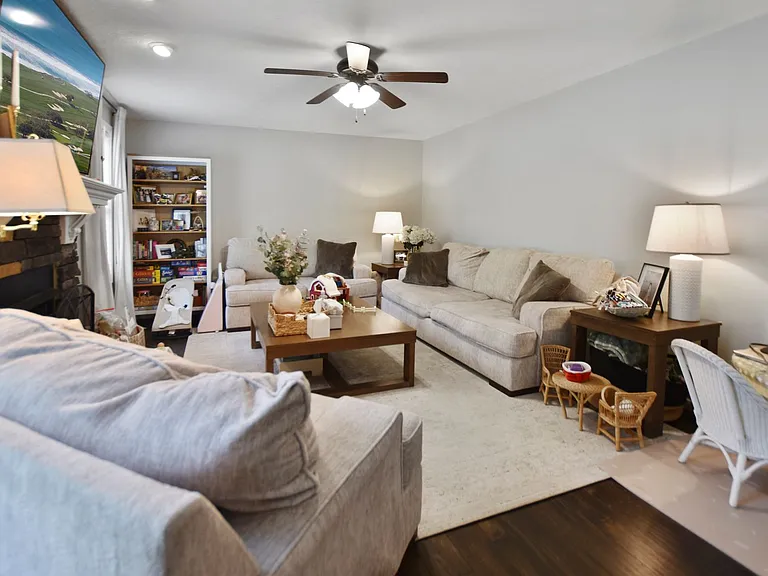 1517 Ellie Piper Cir — Photo 6