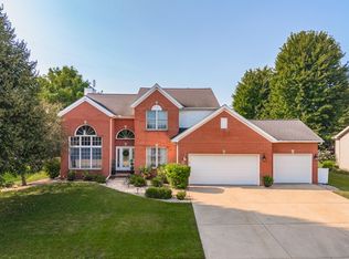 17 Waterside Cir, Bloomington, IL 61704
