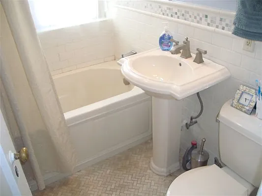 Sold by Benjamin Realty Since 1980 | media 44