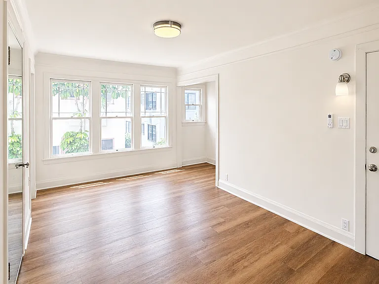 832 N Edinburgh Ave #10 — Photo 10