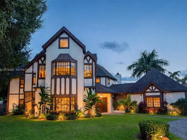 900 Coco Plum Way, Plantation, FL 33324